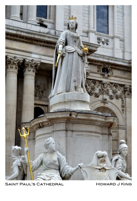 Statue of Queen Anne outside of Saint Paul's Cathedral. Howard J King 2011